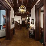 Reynolds Mansion